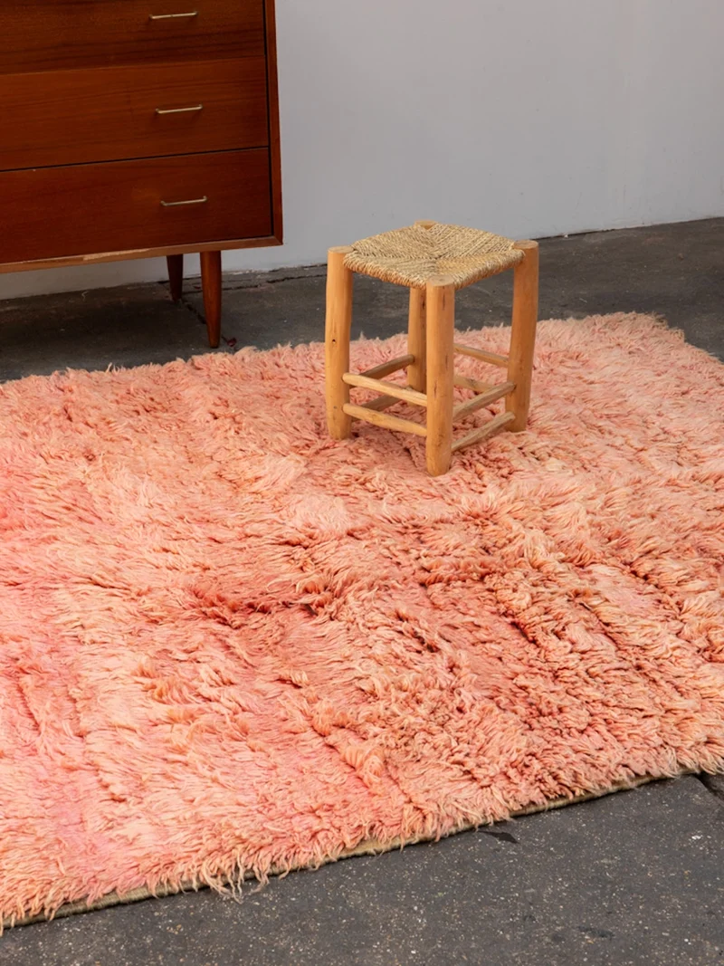 Olivier, le tapis de l'Atlas rose en laine naturelle N°37