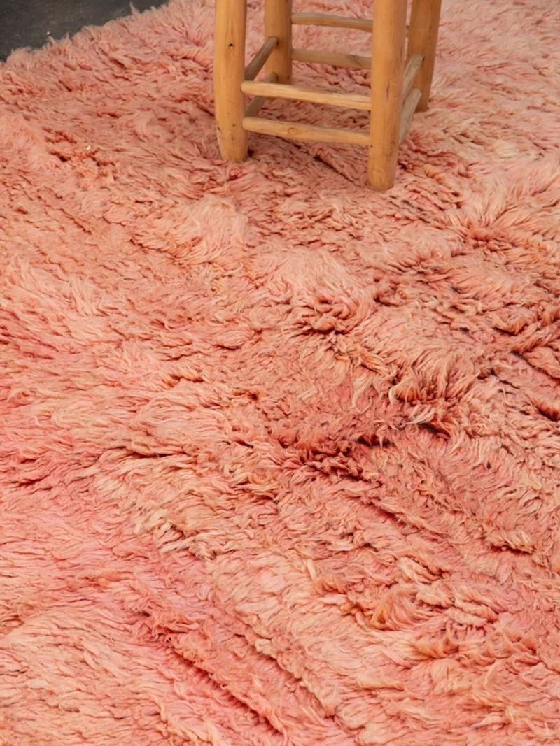 Olivier, le tapis de l'Atlas rose en laine naturelle N°37