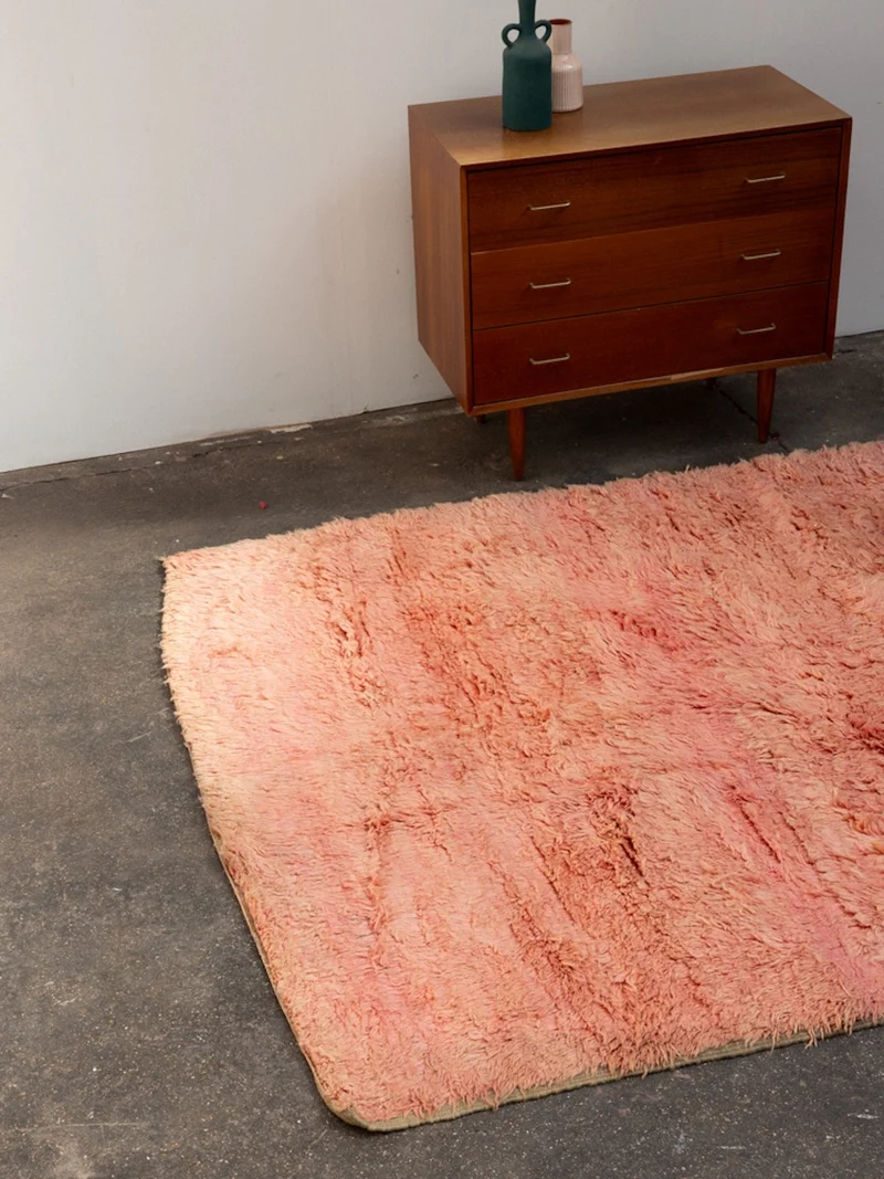 Olivier, le tapis de l'Atlas rose en laine naturelle N°37