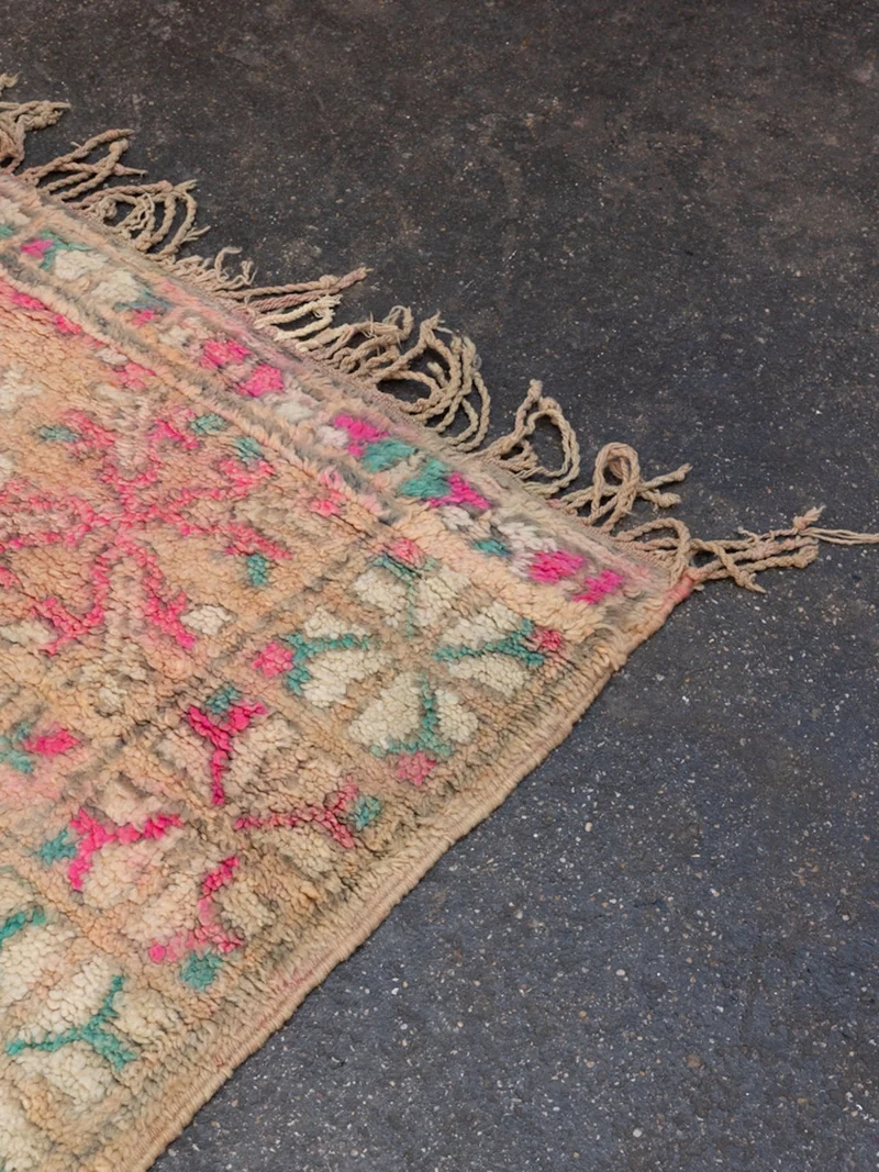 Olivier, le grand tapis de l'Atlas en laine rose et bleu N°35