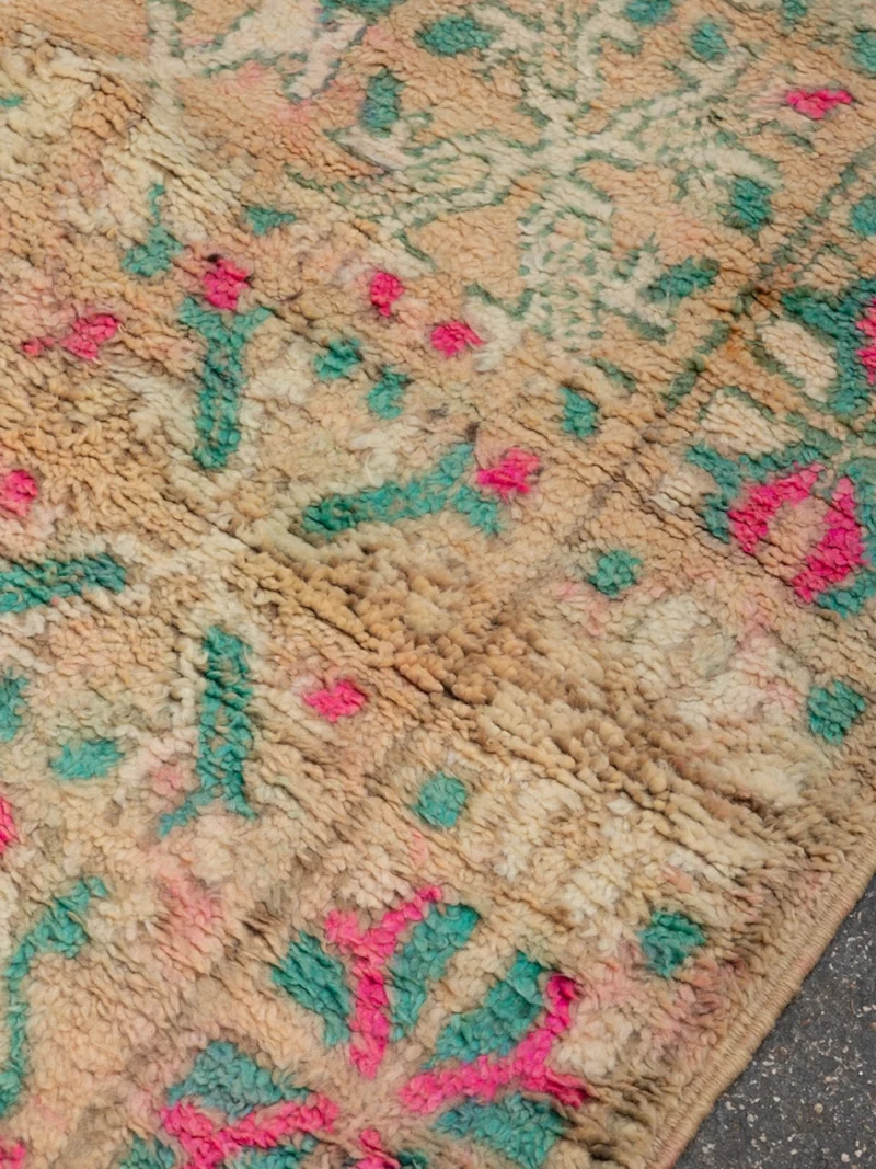 Olivier, le grand tapis de l'Atlas en laine rose et bleu N°35
