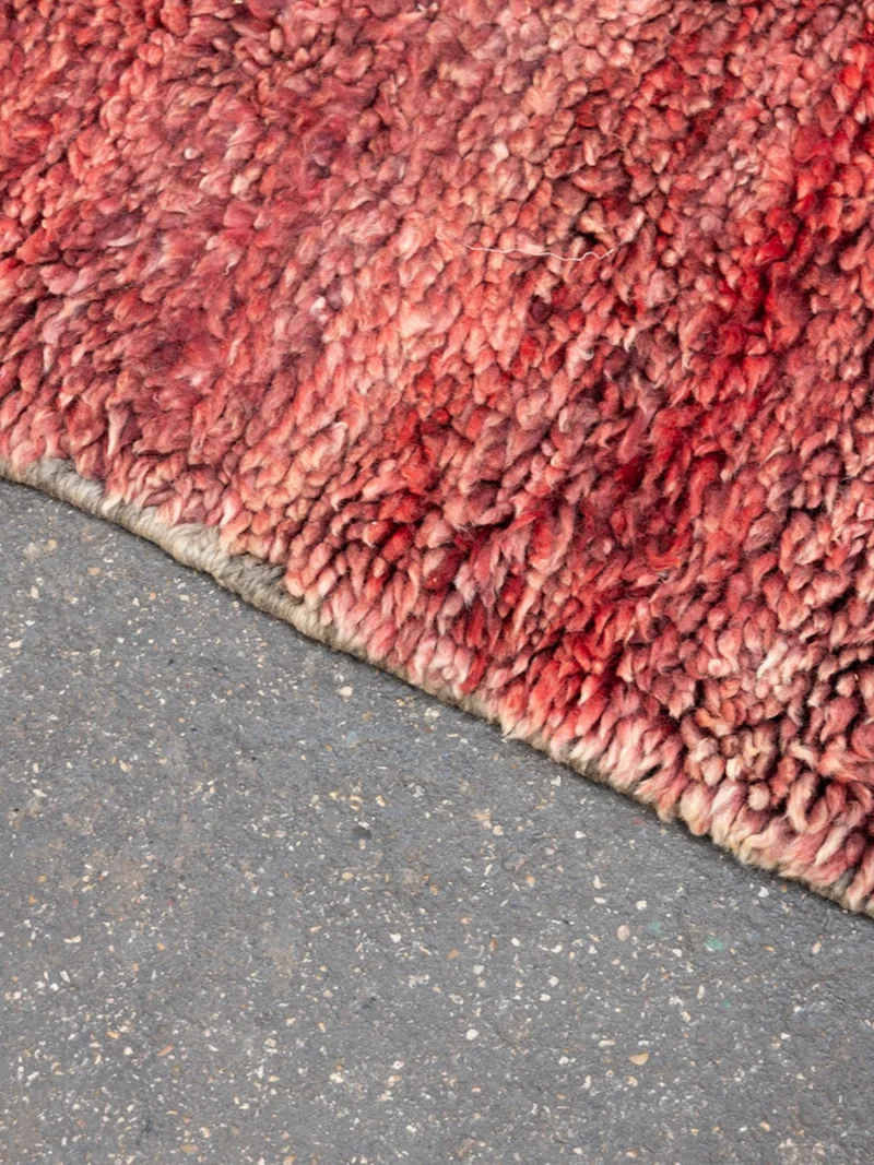 Olivier, le tapis en laine de l'Atlas aux nuances grenade N°33