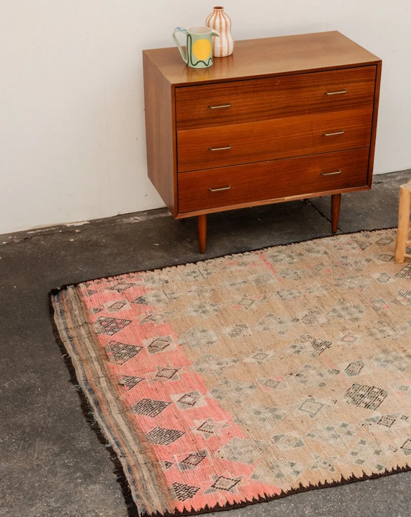 Olivier, le grand tapis de l'Atlas aux nuances de rose et beige N°24