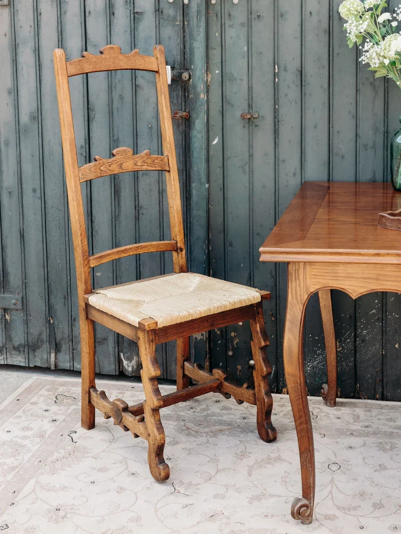 Claude, la chaise haute en chêne et paille N°1148