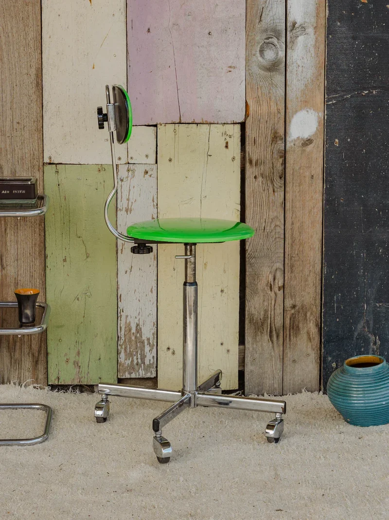 Alma, la chaise chromée et verte fluo N°1469