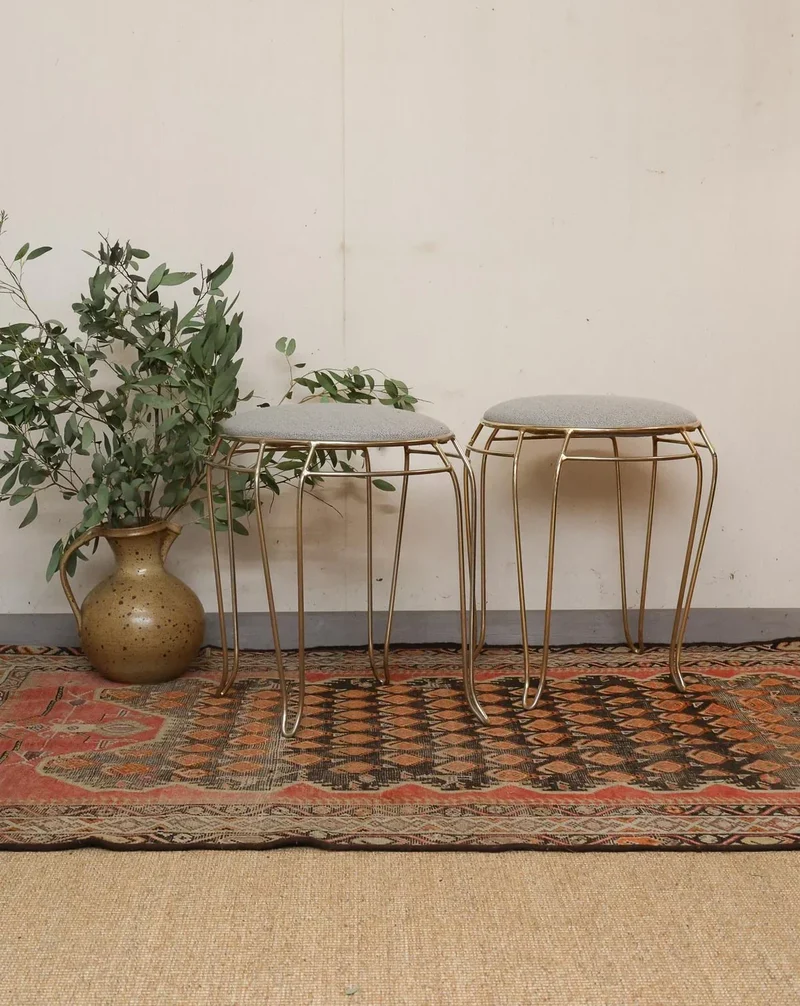 Axel, la paire de tabourets en laiton N°651