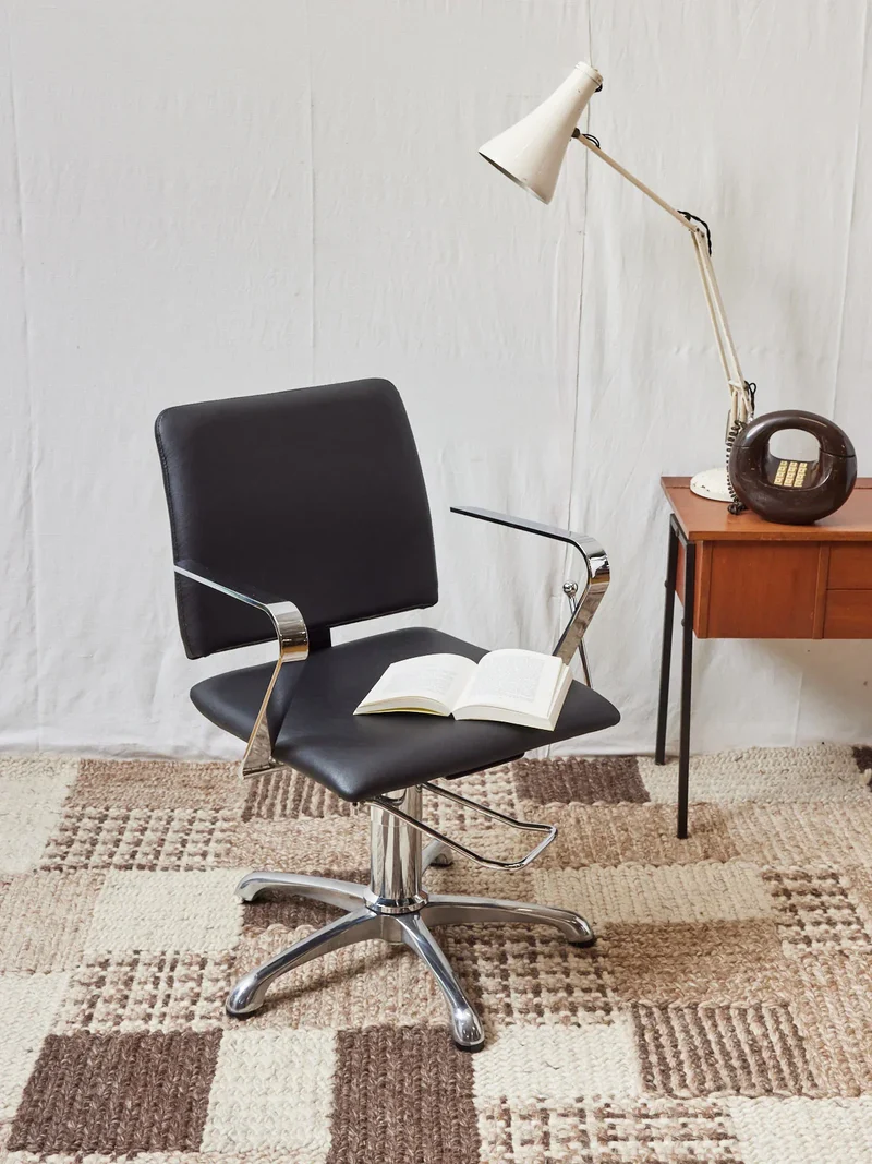 Jakob, le fauteuil de coiffeur en chrome N°973
