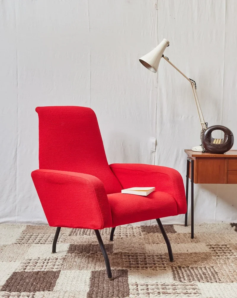 Jakob, le fauteuil italien rouge N°971