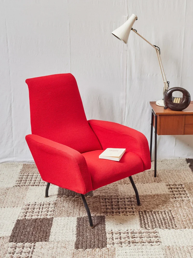 Jakob, le fauteuil italien rouge N°971