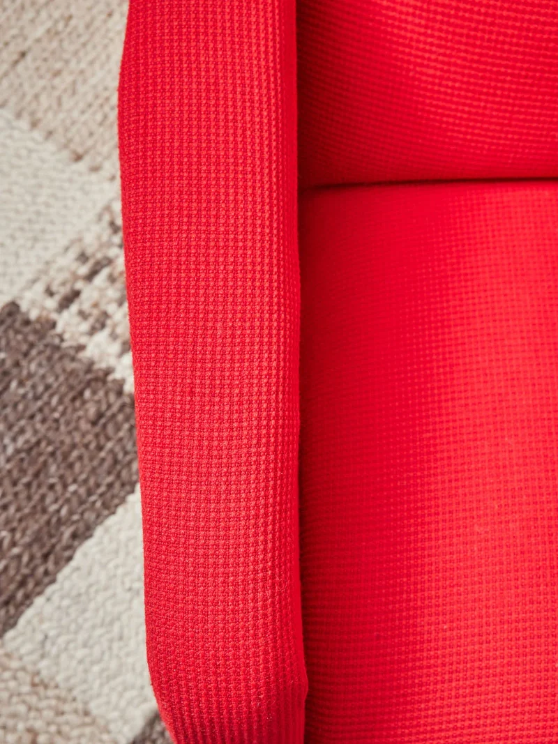 Jakob, le fauteuil italien rouge N°971