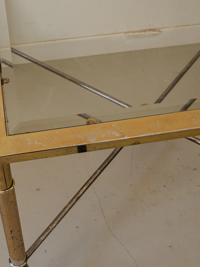 Donna, la table basse en métal et verre fumé N°913