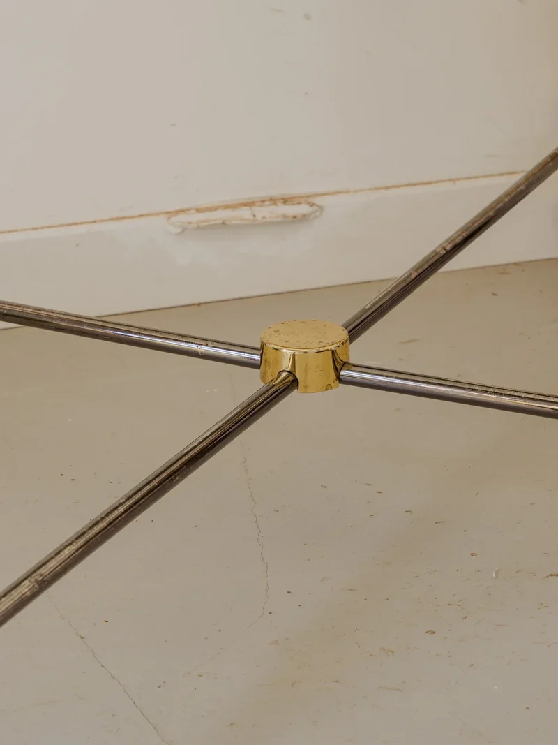 Donna, la table basse en métal et verre fumé N°913