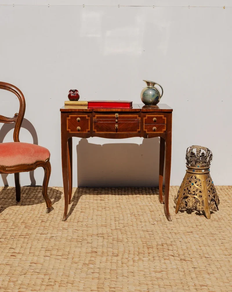 Louise, la coiffeuse vintage en bois N°276