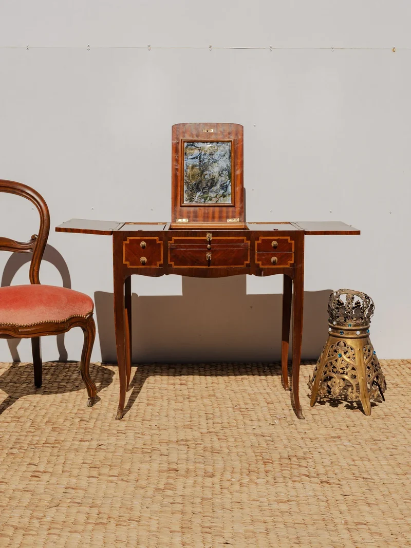 Louise, la coiffeuse vintage en bois N°276