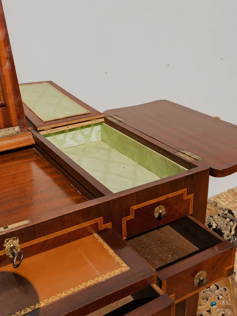 Louise, la coiffeuse vintage en bois N°276