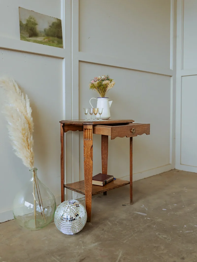 Francine, la table d'appoint en bois N°800