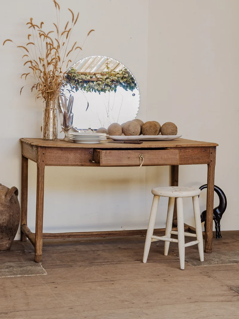 Romy, la table à manger en bois N°673