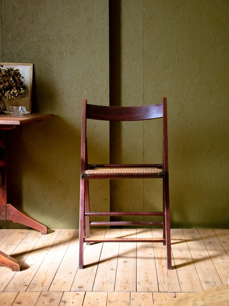Claude, la chaise pliante en cannage N°1092