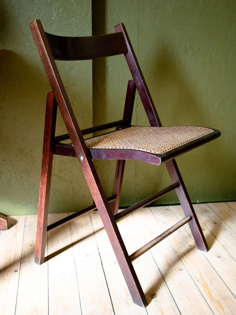 Claude, la chaise pliante en cannage N°1092