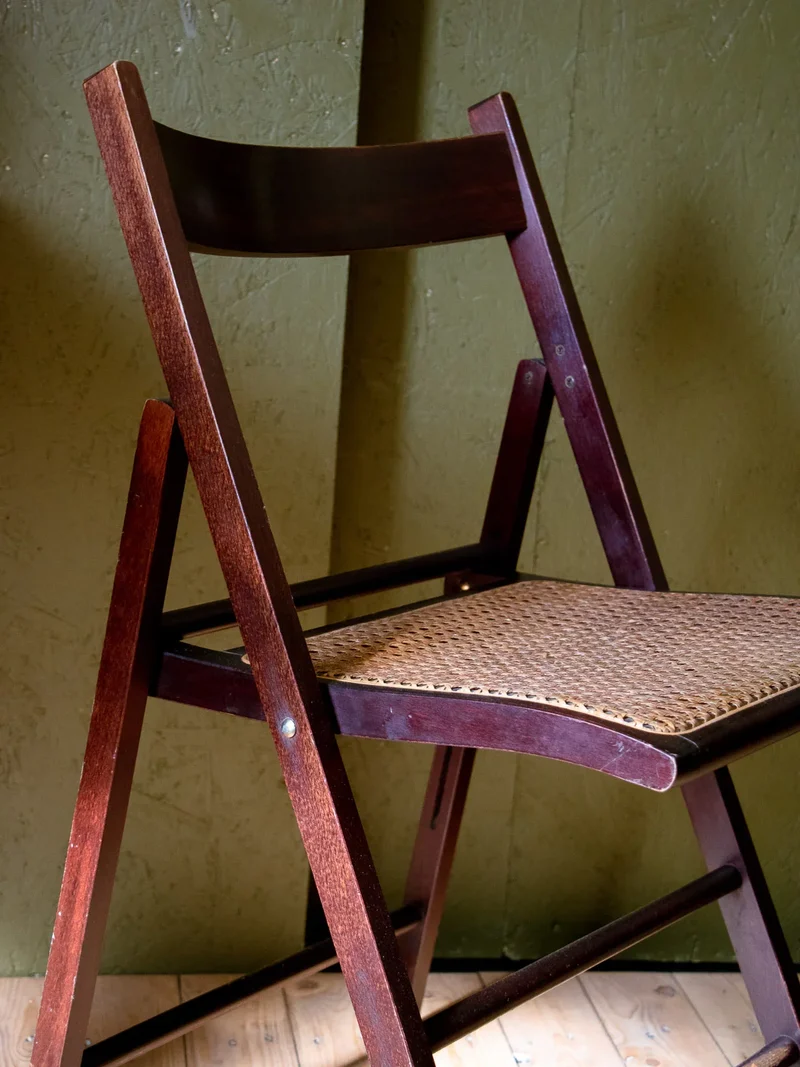 Claude, la chaise pliante en cannage N°1092