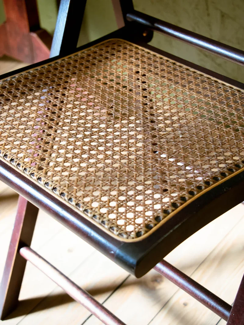 Claude, la chaise pliante en cannage N°1092