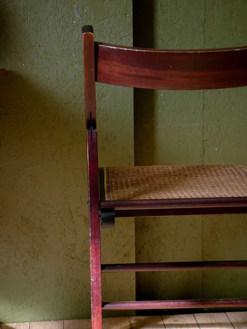 Claude, la chaise pliante en cannage N°1092