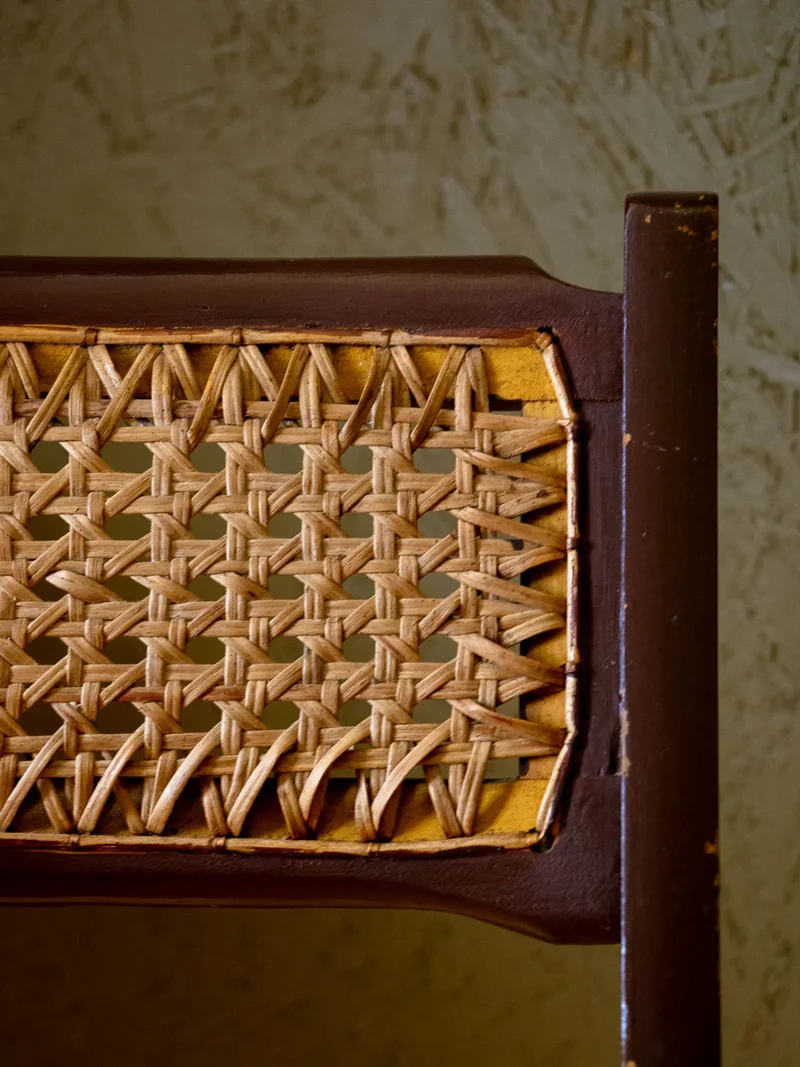 Claude, la paire de chaises en cannage N°1093