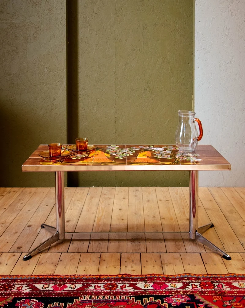 Donna, la table basse en métal et céramique N°883