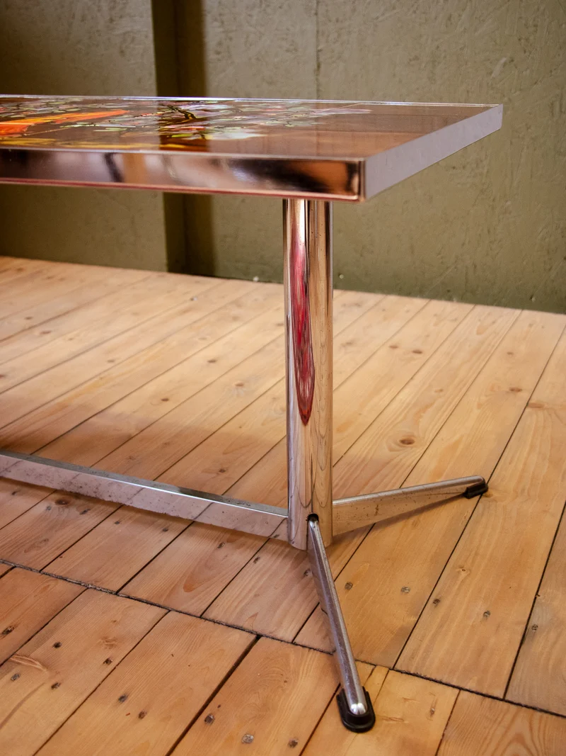 Donna, la table basse en métal et céramique N°883