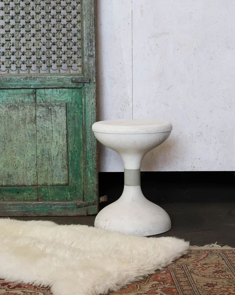 Axel, le tabouret rond et blanc N°644