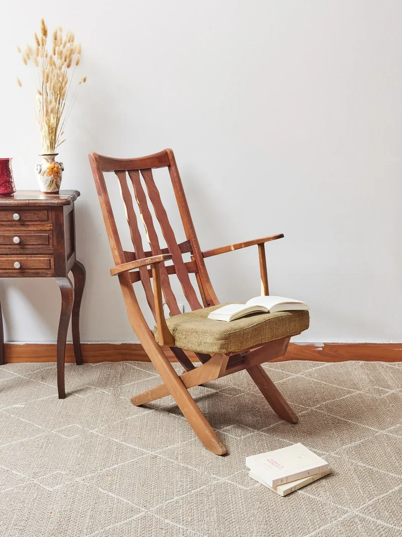 Jakob, le fauteuil en bois N°966