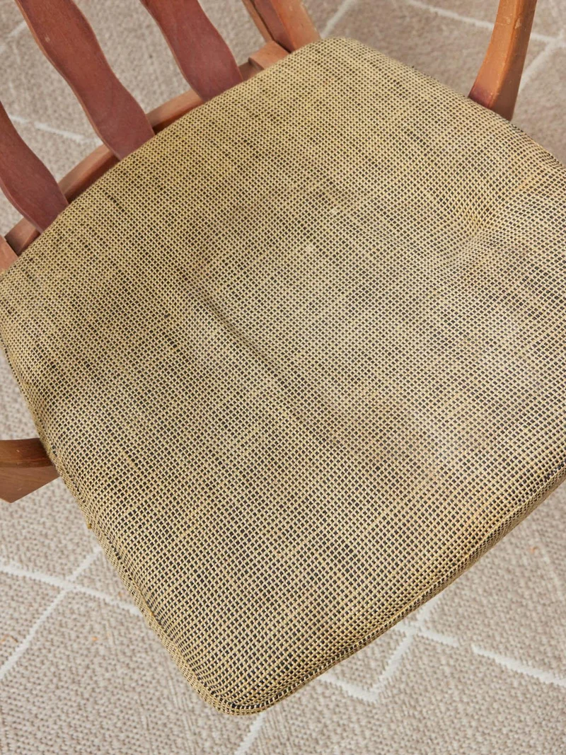 Jakob, le fauteuil en bois N°966
