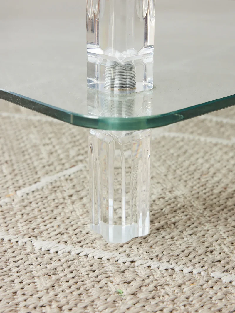 Donna, la table basse en verre Hollywood Regency N°927
