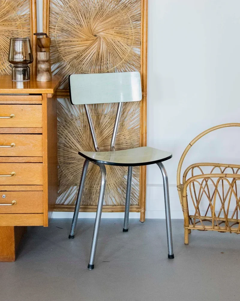 Alma, la chaise en formica et métal N°1451