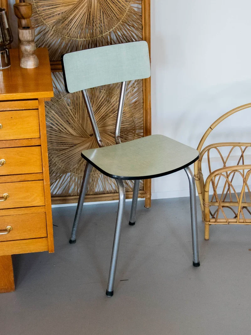 Alma, la chaise en formica et métal N°1451