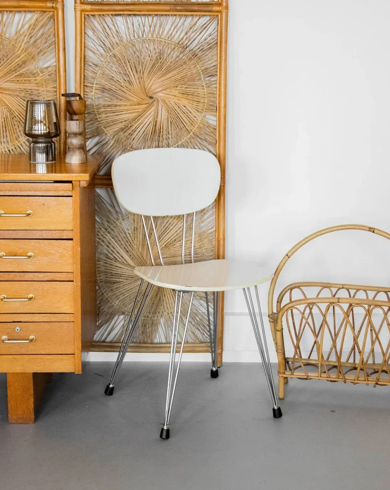 Alma, la chaise en métal et bois N°1450