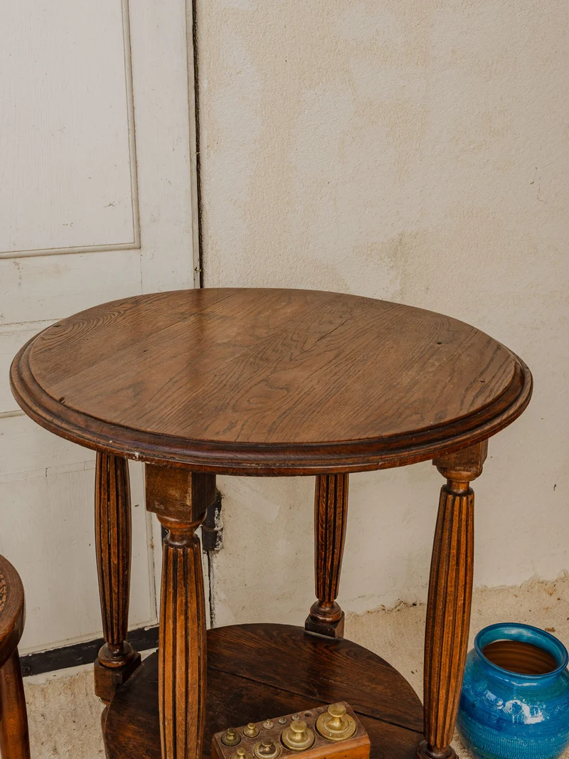 Francine, la table d'appoint en bois N°844