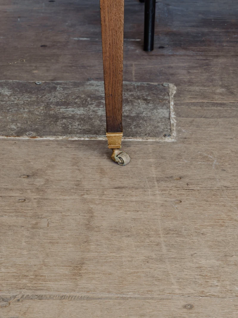 Romy, la table à manger en bois N°674