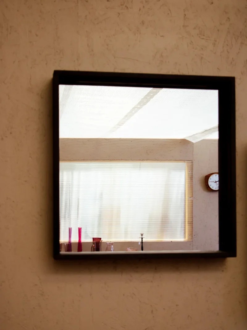 Igor, le miroir en bois noir N°1009