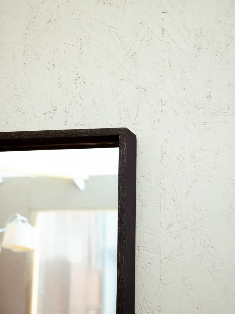 Igor, le miroir en bois noir N°1009