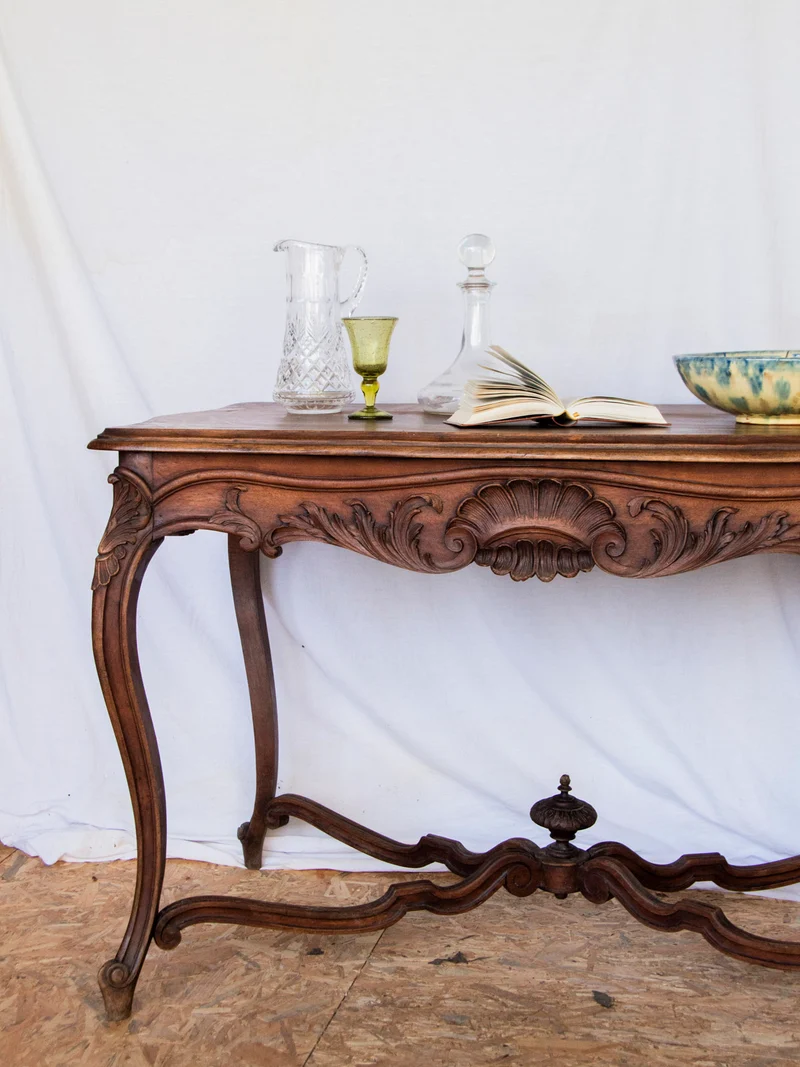 Romy, la table à manger en bois N°650