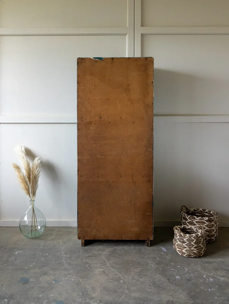 Blandine, l'armoire en bois bleu N°375