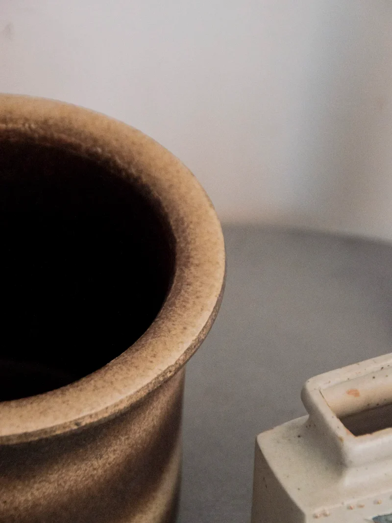 Ambroise, le cache-pot en terre chamotée N°868