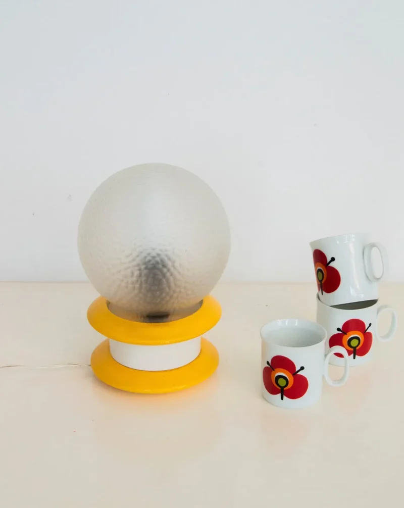 Julia, la lampe au globe texturé N°809