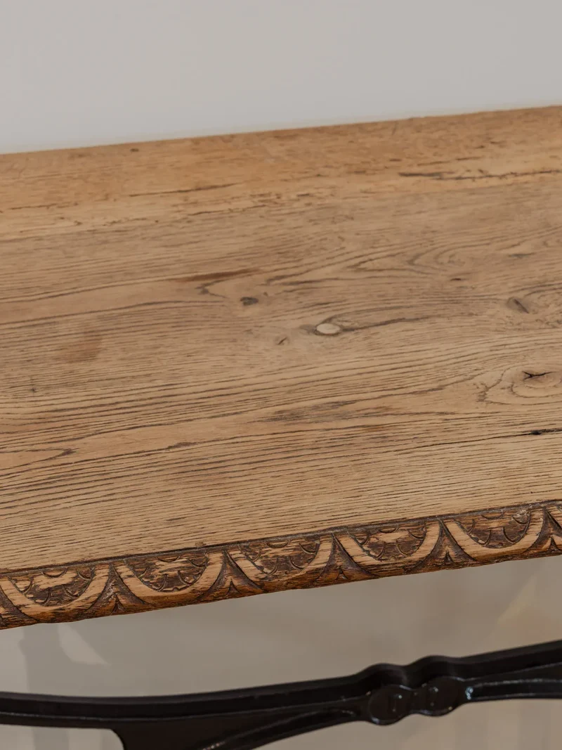 Francine, la table d'appoint en bois et métal noir N°861