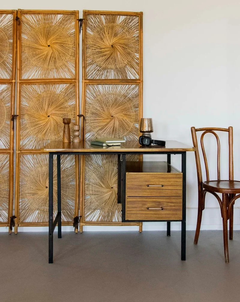 Yvan, le bureau graphique en formica N°524