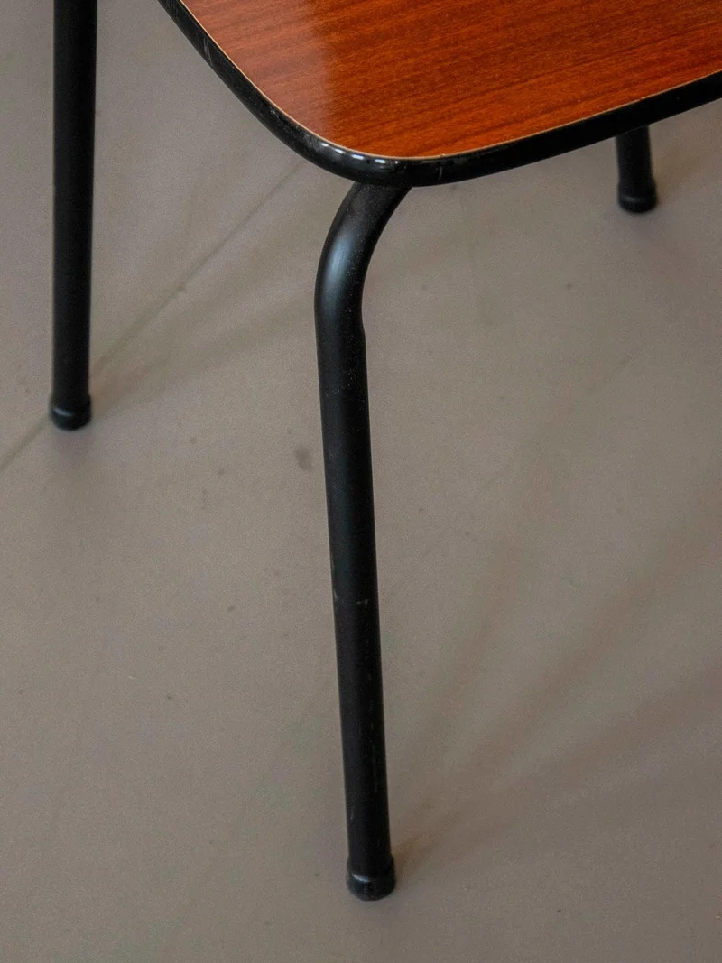Alma, la chaise en métal et formica N°1452