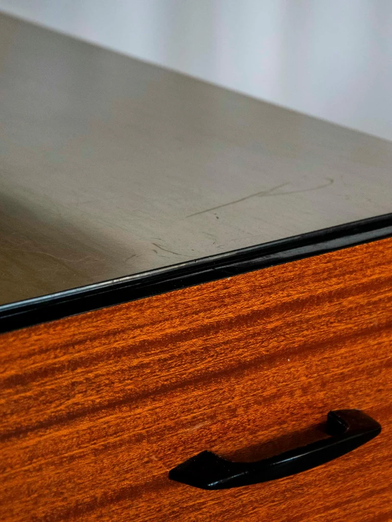 Yvan, le bureau rétro en formica N°522