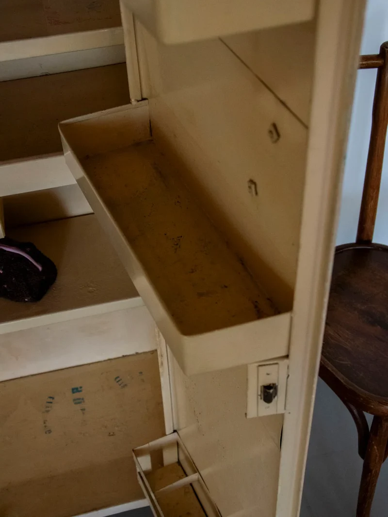 Magda, l'armoire métallique à rangements N°152