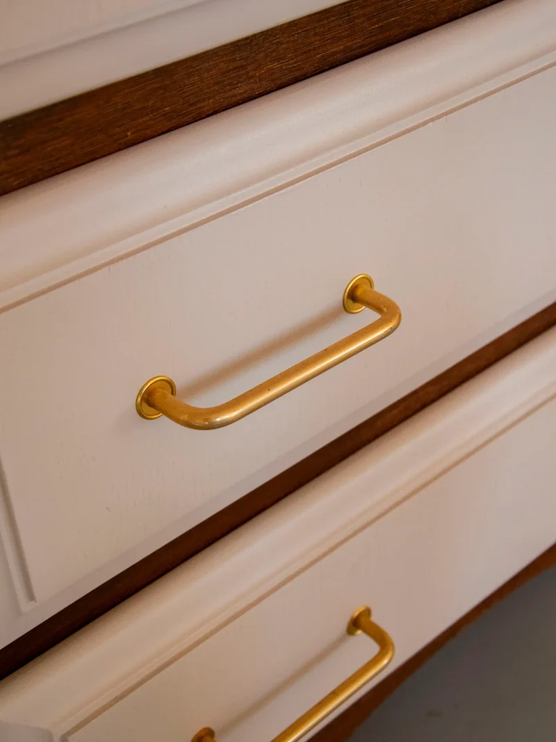 Garance, la commode à tiroirs peints N°577